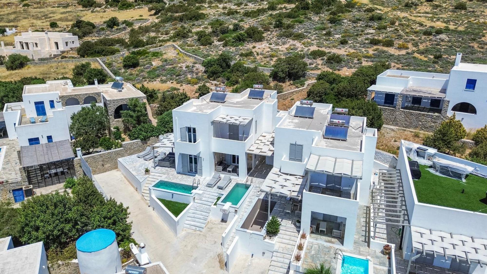 White - Private Pool Paradise * Páros